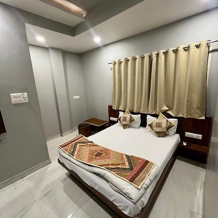 Hotel Shankar Ujjain Exterior photo